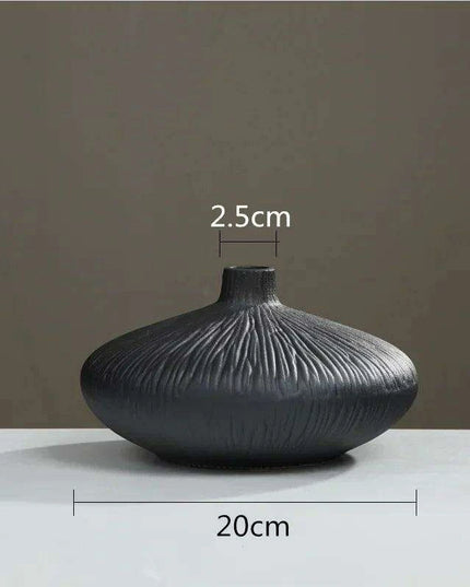 Stunning Black Crackle Ceramic Zen Vase for Sophisticated Home Accents and Floral Displays
