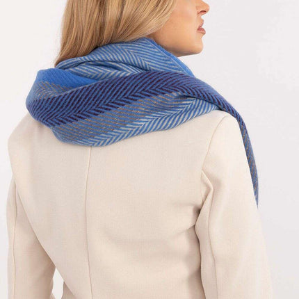 Shawl model 206037 - Très Elite