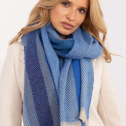 Shawl model 206037 - Très Elite