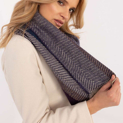 Shawl model 206037 - Très Elite