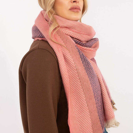 Shawl model 206037 - Très Elite
