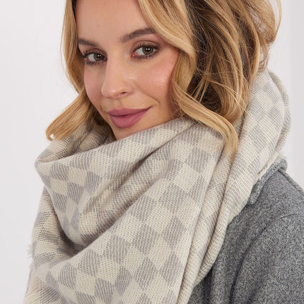 Shawl model 222301 - Très Elite