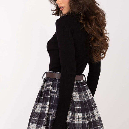 Short skirt model 218419 - Très Elite