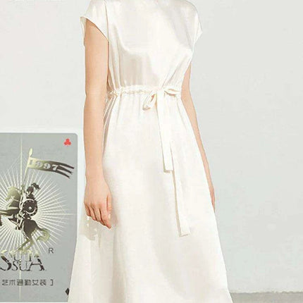 Silk Elegance Tie-Up Waist Evening Gown - A Glamorous Choice for Women - Très Elite