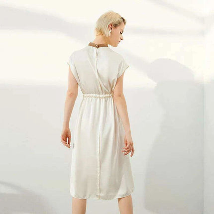 Silk Elegance Tie-Up Waist Evening Gown - A Glamorous Choice for Women - Très Elite
