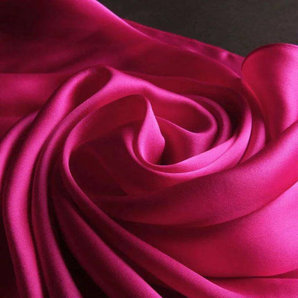 Silk Symphony: Luxurious Women's Scarf for Effortless Elegance - Très Elite