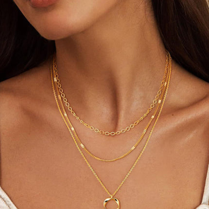 Simple twisted circle pendant fashionable women's three-layer necklace - Très Elite