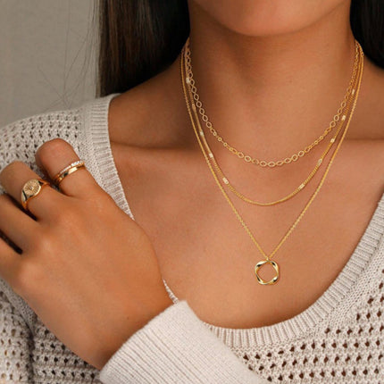 Simple twisted circle pendant fashionable women's three-layer necklace - Très Elite
