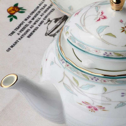 Sleek Black Bone China Tea Set for Two - A Luxurious Japanese Tea Experience - Très Elite