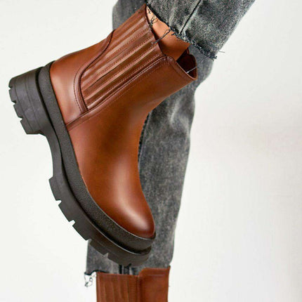 Sleek Eco-Friendly Black Leather Ankle Boots for Effortless Style - Très Elite