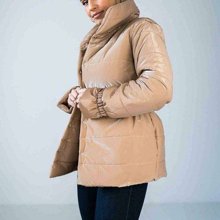 Sleek High-Collar Quilted Jacket with Fashionable Elastic Accents - Très Elite