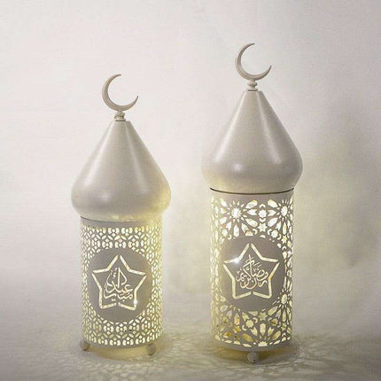 Sleek Iron Lantern: Modern Touch for Eid and Ramadan Festivities - Très Elite