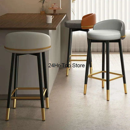 Sleek Scandinavian Leather Gaming and Vanity Stool - Trendy Seating for Modern Interiors - Très Elite