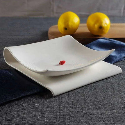 Sleek Space-Saving Ceramic Plate Set for Elegant Entertaining - Très Elite