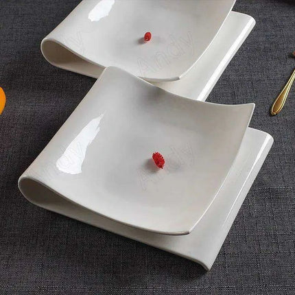 Sleek Space-Saving Ceramic Plate Set for Elegant Entertaining - Très Elite