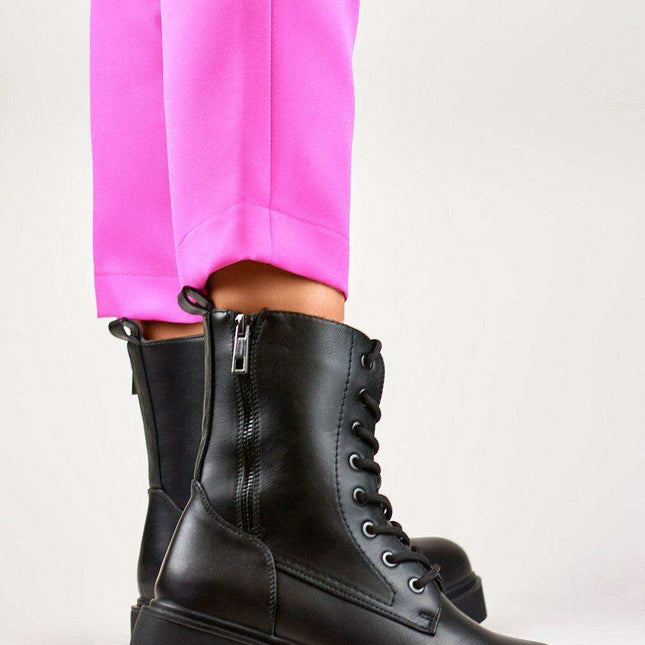 Sleek Sustainable Winter Booties - Très Elite
