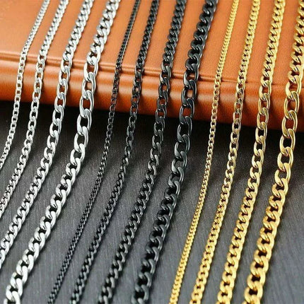 Sleek Urban Style: Men's Black and Gold Stainless Steel Link Necklace - Très Elite