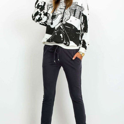 Sleek Women's Black Slim Fit Sweatpants: Stylish Tracksuit Bottoms - Très Elite
