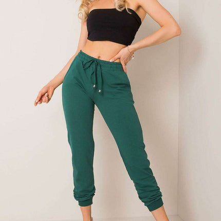 Sleek Women's Black Slim Fit Sweatpants: Stylish Tracksuit Bottoms - Très Elite