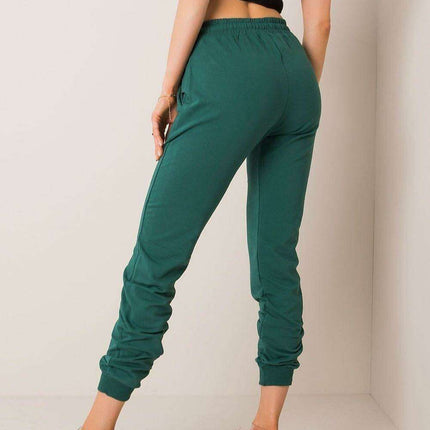 Sleek Women's Black Slim Fit Sweatpants: Stylish Tracksuit Bottoms - Très Elite