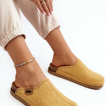 Slippers model 188666 - Très Elite