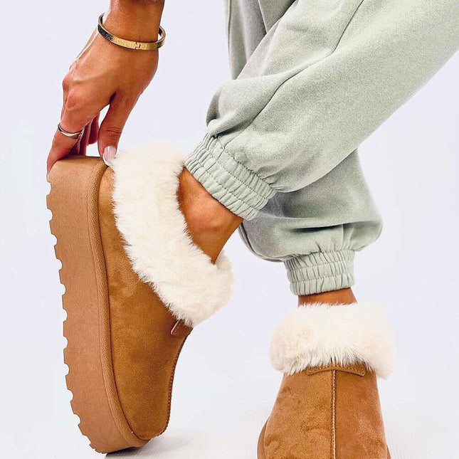 Slippers model 200763 - Très Elite