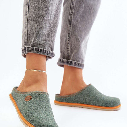 Slippers model 202656 - Très Elite