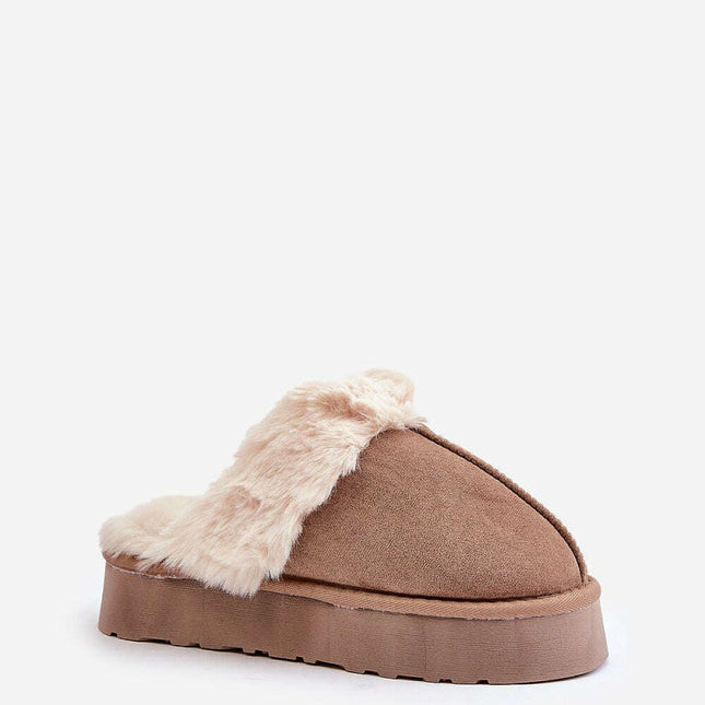 Slippers model 203583 - Très Elite