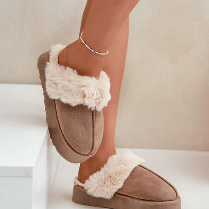 Slippers model 203583 - Très Elite