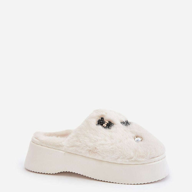 Slippers model 203620 - Très Elite