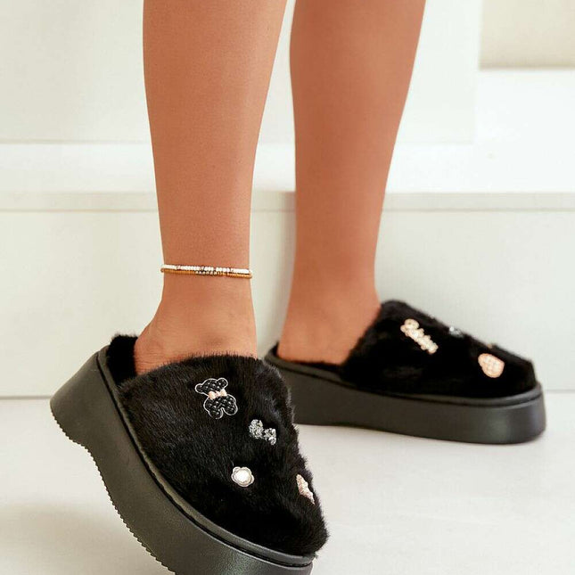Slippers model 203623 - Très Elite