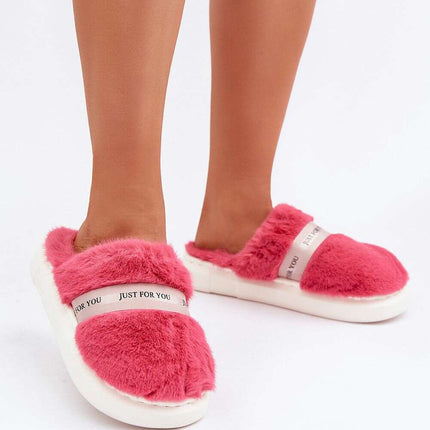 Slippers model 204933 - Très Elite