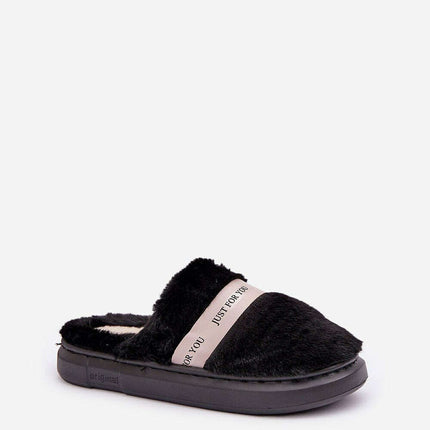 Slippers model 204933 - Très Elite