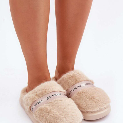 Slippers model 204933 - Très Elite