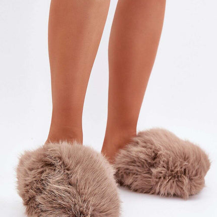 Slippers model 204952 - Très Elite