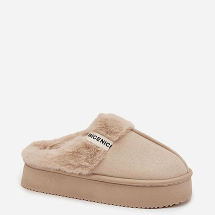 Slippers model 220537 - Très Elite