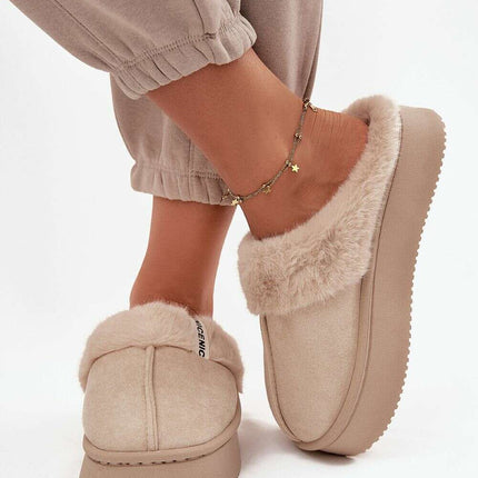 Slippers model 220537 - Très Elite