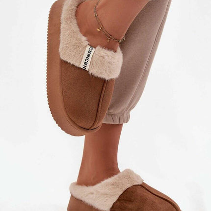 Slippers model 220537 - Très Elite