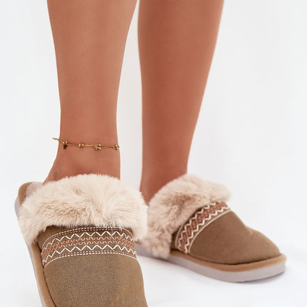 Slippers model 221486 - Très Elite