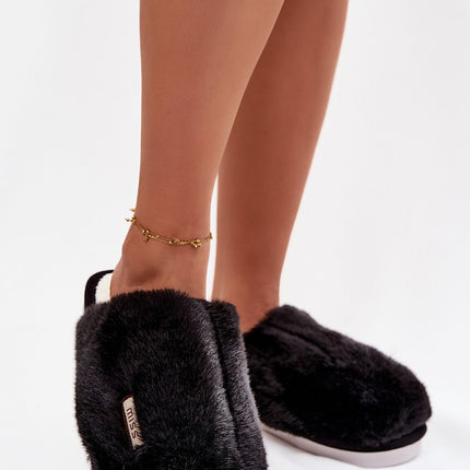 Slippers model 222283 - Très Elite