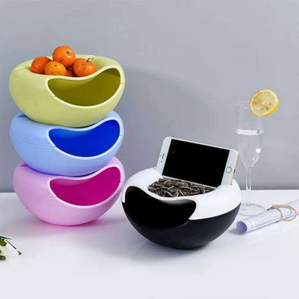 Snack & Stream Plate with Dual Compartments and Phone Dock - Your Perfect Snacking Partner - Très Elite