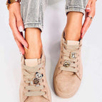 beige