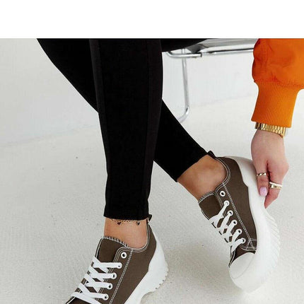 Sneakers model 207546 - Très Elite