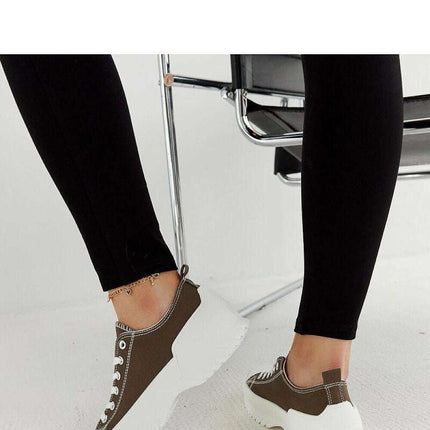 Sneakers model 207546 - Très Elite