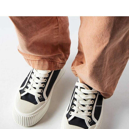 Sneakers model 207841 - Très Elite