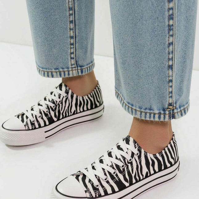 Sneakers model 210202