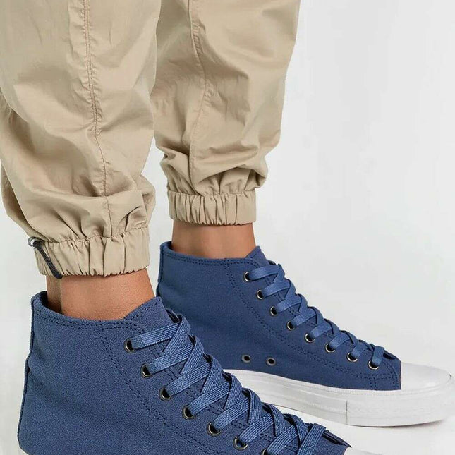 Sneakers model 210512