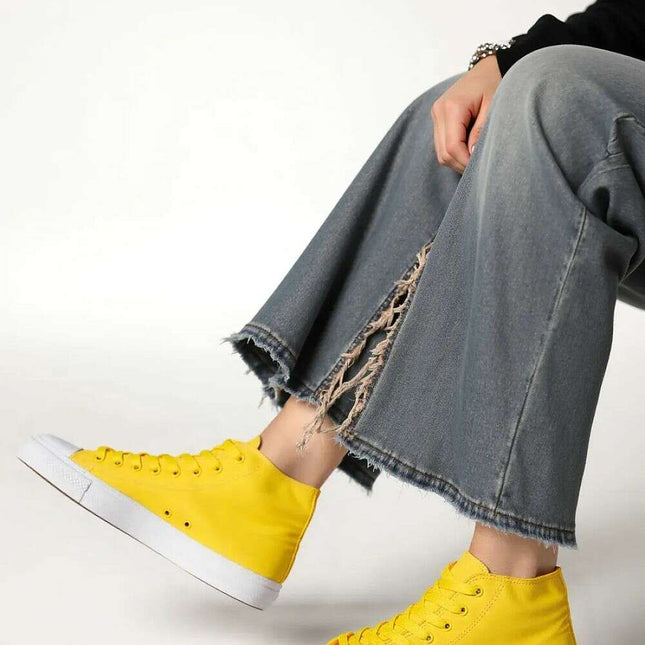 Sneakers model 210513