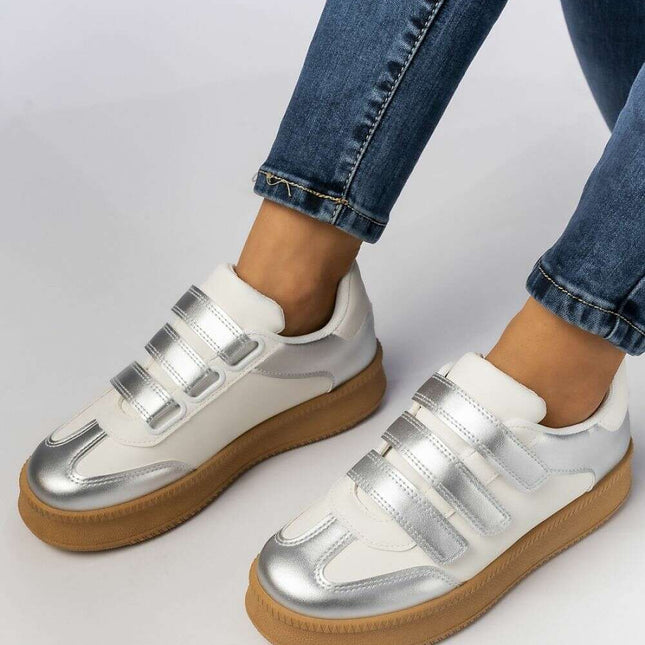 Sneakers model 210605