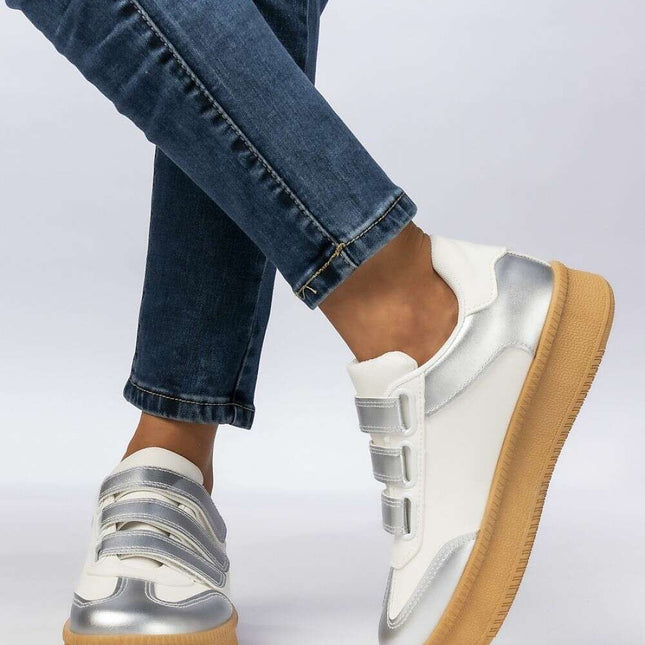 Sneakers model 210605